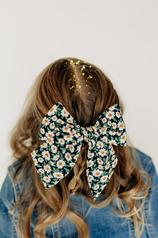 Daisy Floral Bow